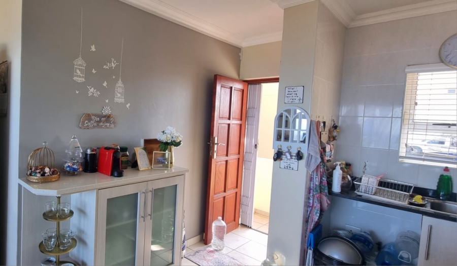 2 Bedroom Property for Sale in Manaba Beach KwaZulu-Natal