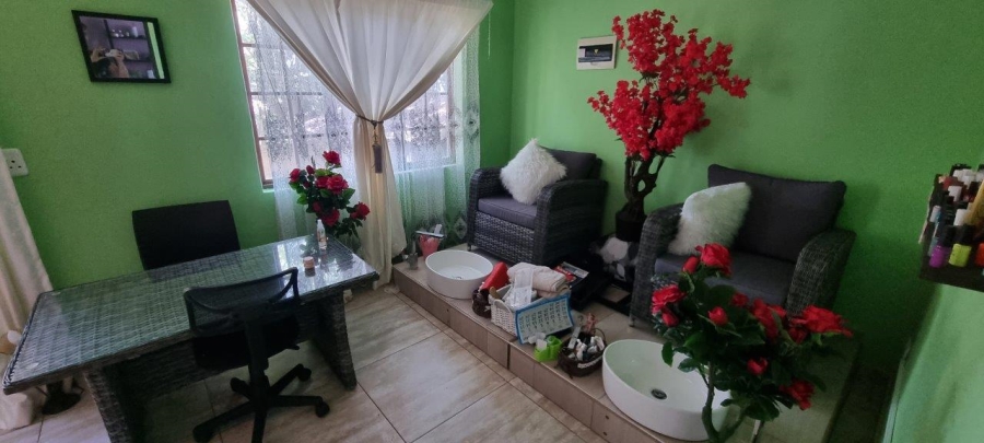2 Bedroom Property for Sale in Woodgrange KwaZulu-Natal