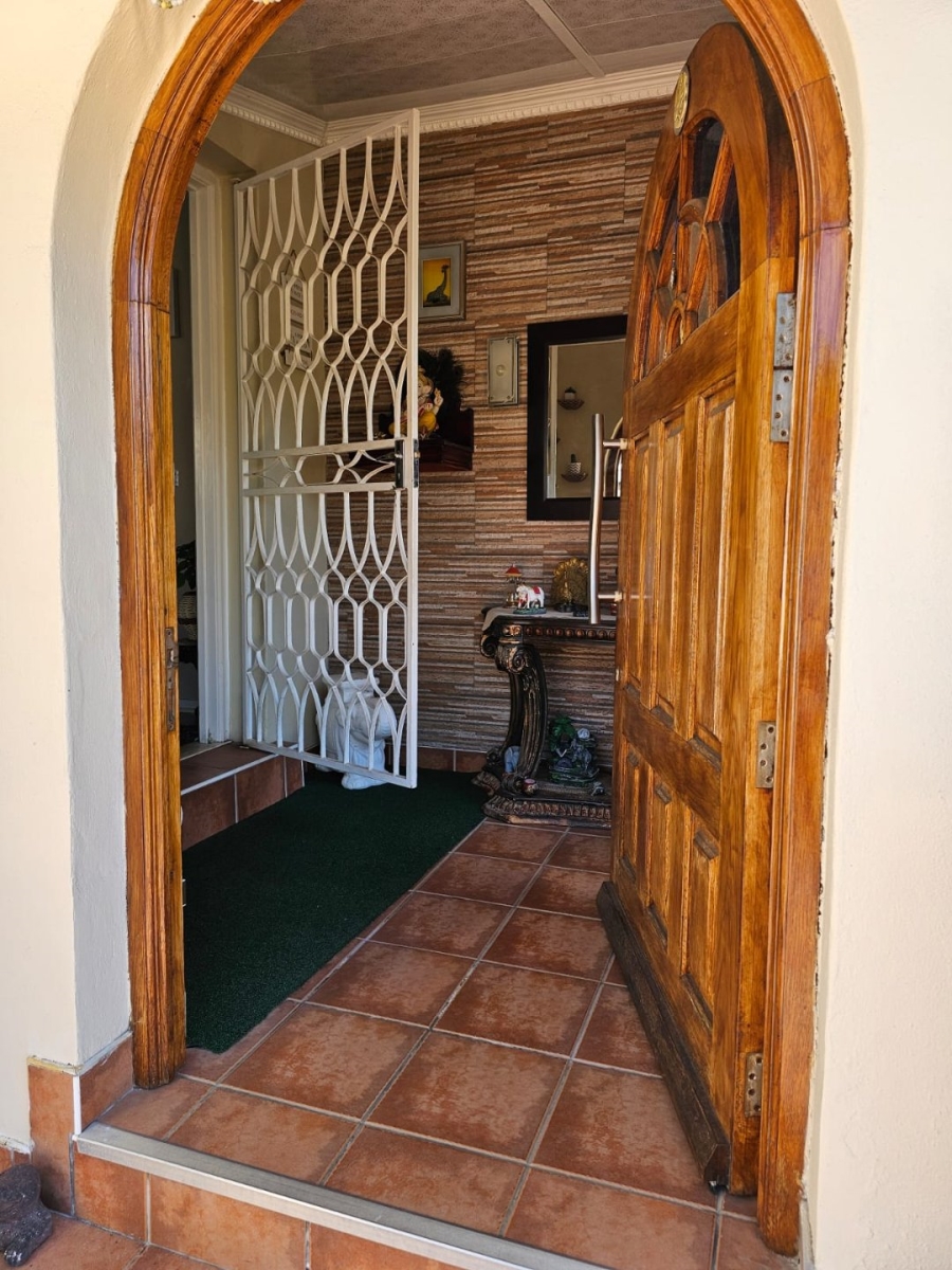 4 Bedroom Property for Sale in Scottburgh Central KwaZulu-Natal