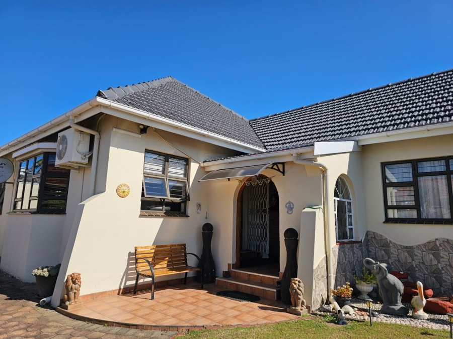 4 Bedroom Property for Sale in Scottburgh Central KwaZulu-Natal