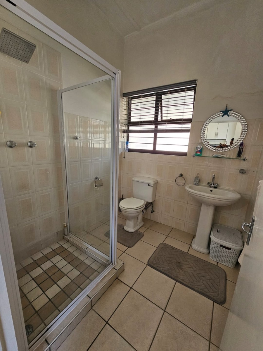 4 Bedroom Property for Sale in Scottburgh Central KwaZulu-Natal