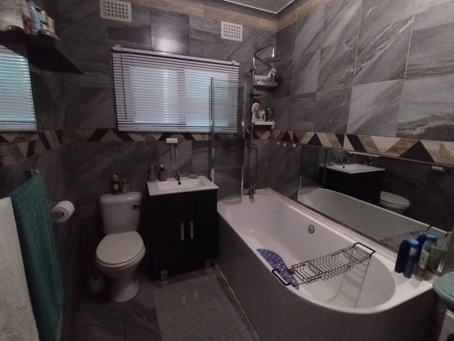 3 Bedroom Property for Sale in Mtwalume KwaZulu-Natal