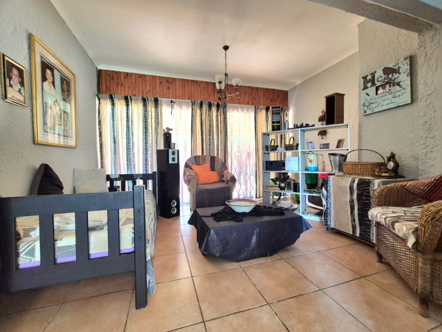 4 Bedroom Property for Sale in Pioneer Park KwaZulu-Natal