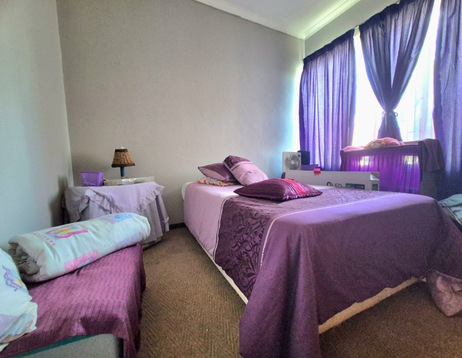 4 Bedroom Property for Sale in Pioneer Park KwaZulu-Natal