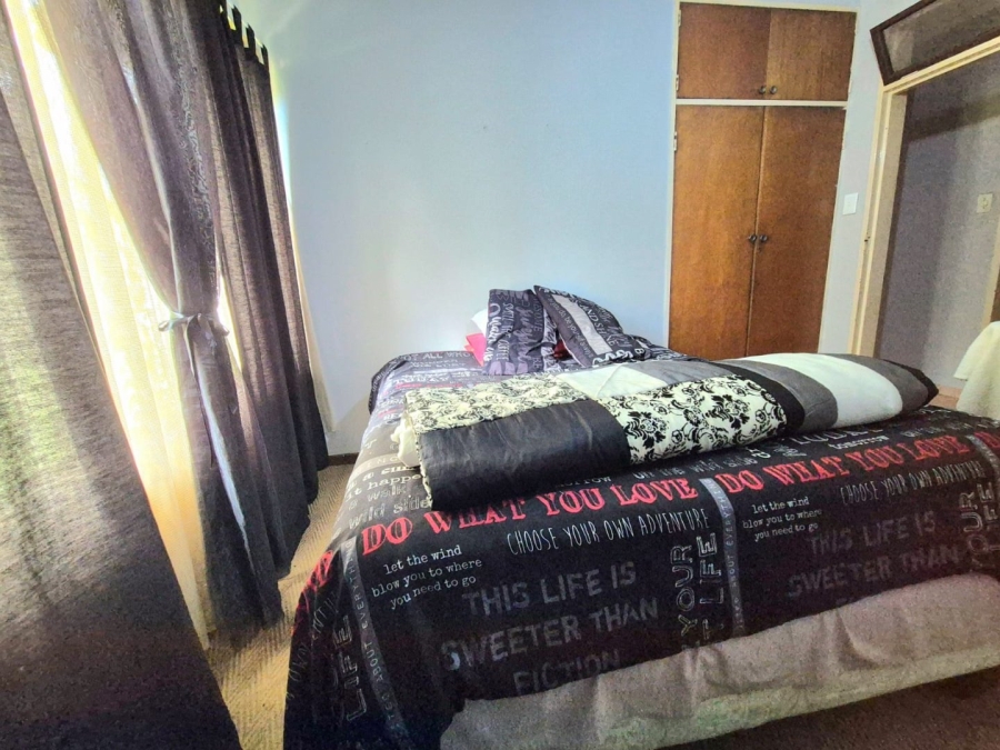 4 Bedroom Property for Sale in Pioneer Park KwaZulu-Natal