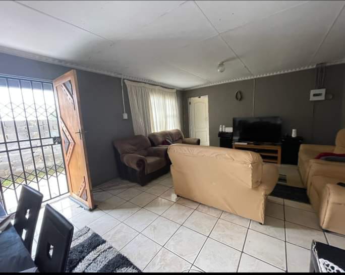 To Let 3 Bedroom Property for Rent in Newcastle KwaZulu-Natal