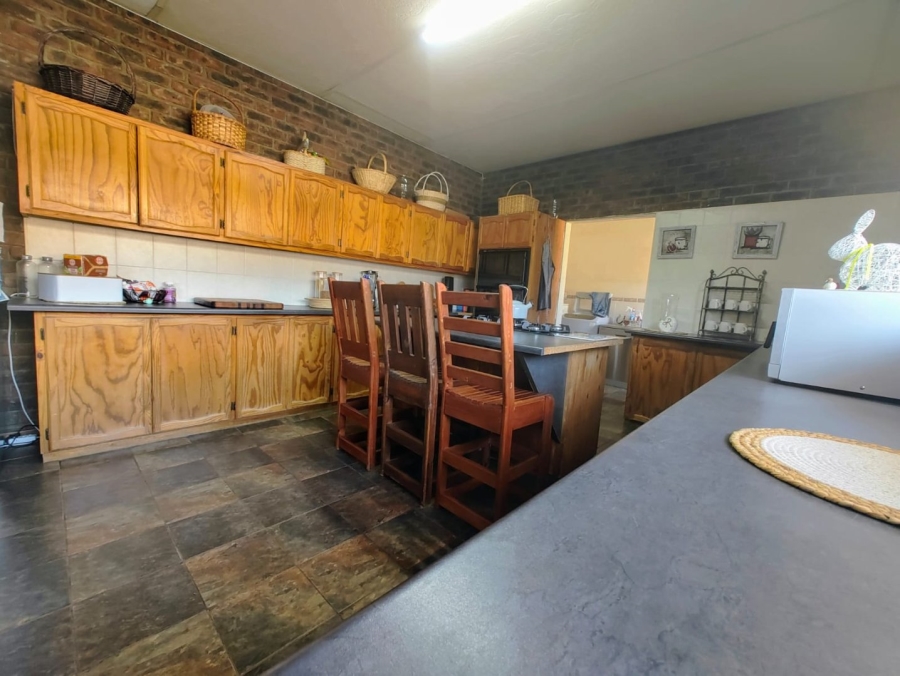 5 Bedroom Property for Sale in Glencoe KwaZulu-Natal