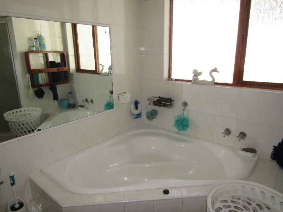 3 Bedroom Property for Sale in Pumula KwaZulu-Natal