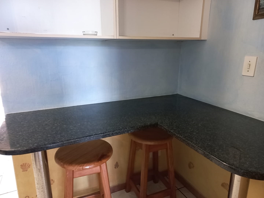 2 Bedroom Property for Sale in Manaba Beach KwaZulu-Natal