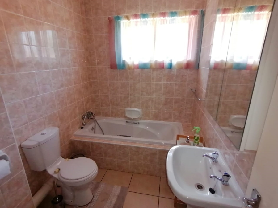 4 Bedroom Property for Sale in St Michaels On Sea KwaZulu-Natal