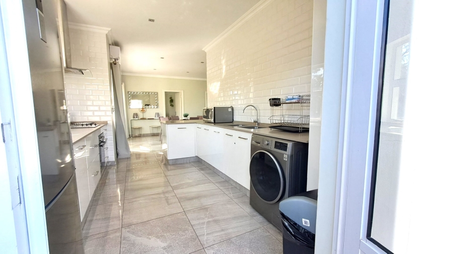 3 Bedroom Property for Sale in Port Edward KwaZulu-Natal