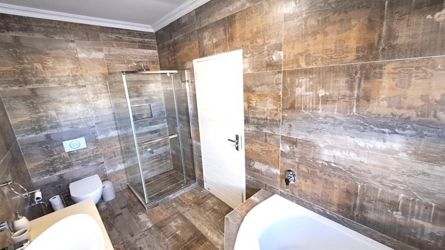 3 Bedroom Property for Sale in Port Edward KwaZulu-Natal