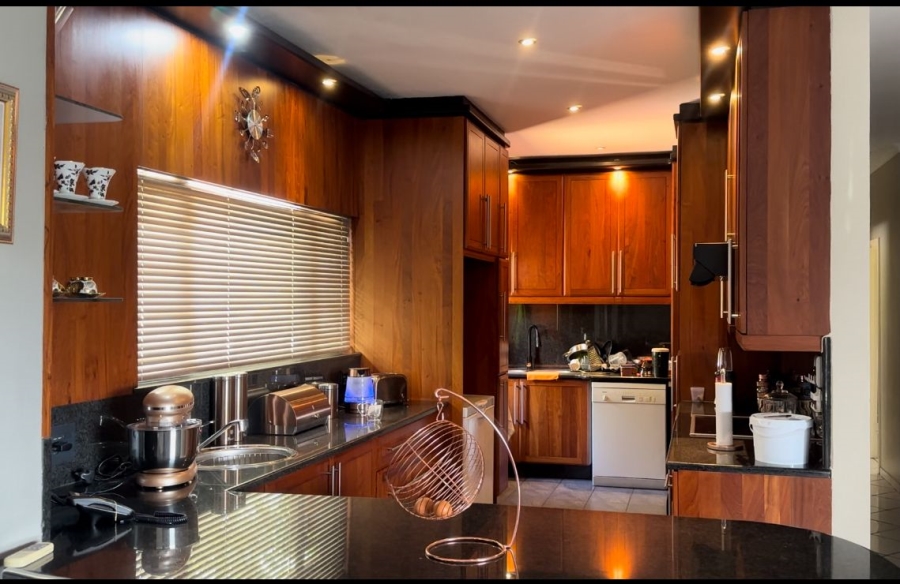 4 Bedroom Property for Sale in Margate KwaZulu-Natal