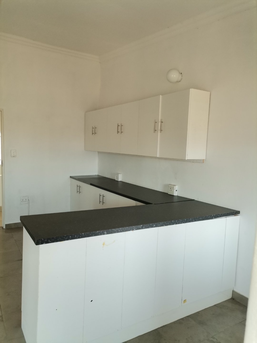 12 Bedroom Property for Sale in Aviary Hill KwaZulu-Natal