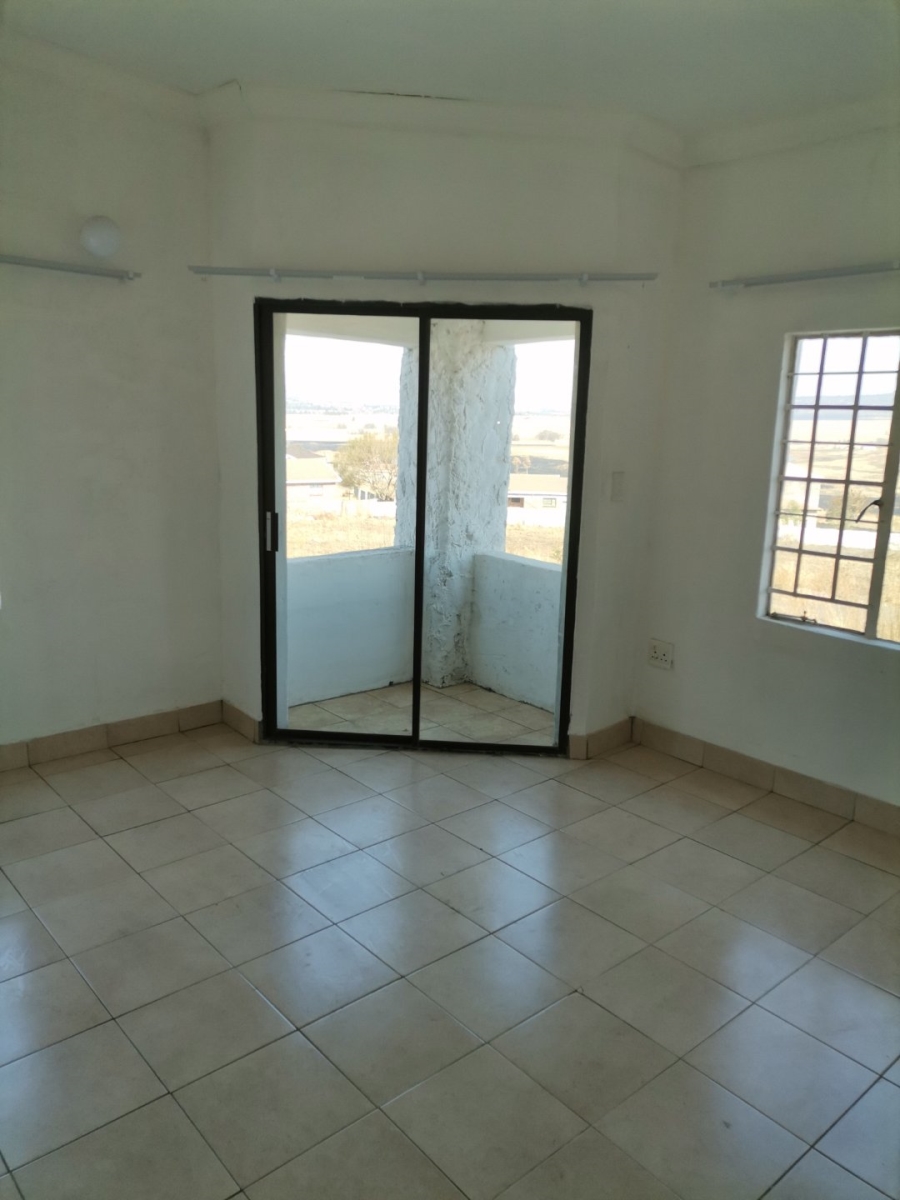 12 Bedroom Property for Sale in Aviary Hill KwaZulu-Natal