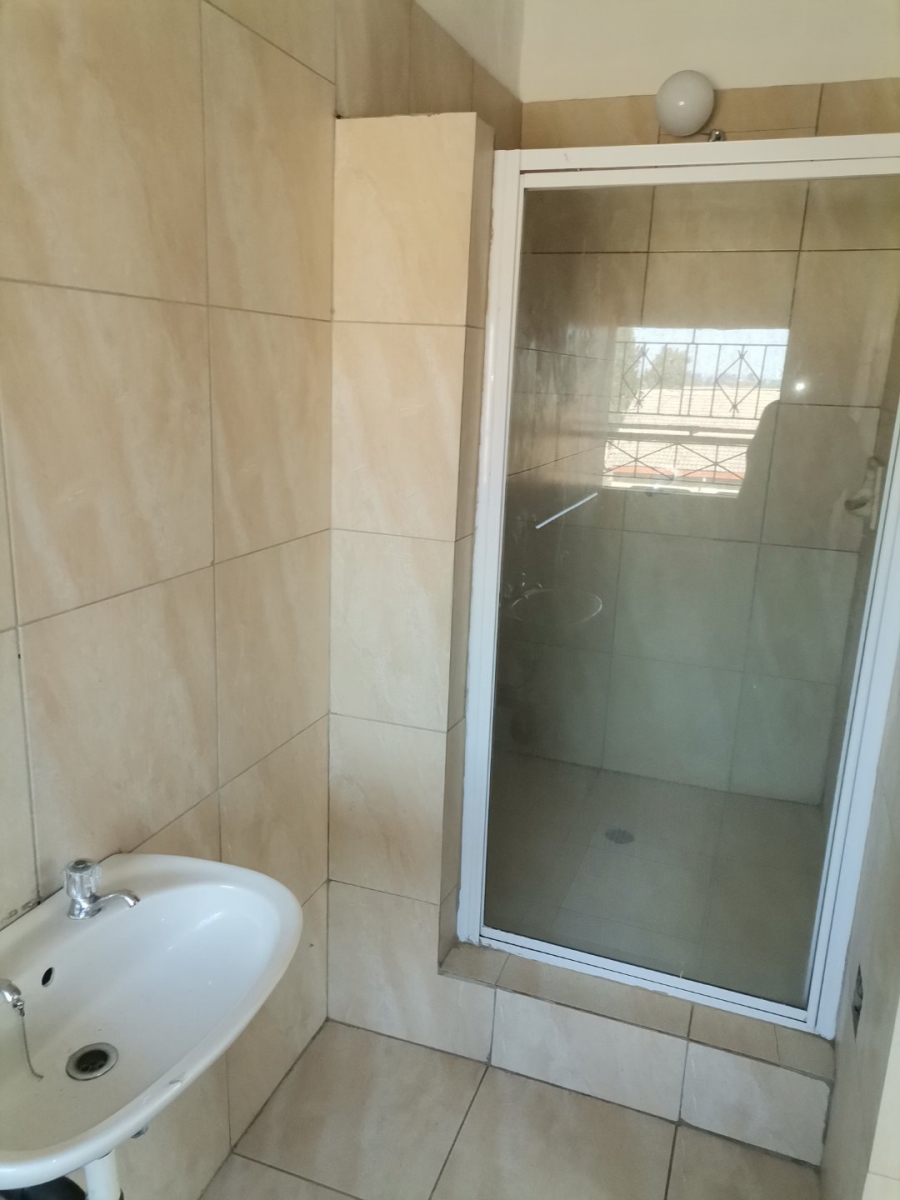 12 Bedroom Property for Sale in Aviary Hill KwaZulu-Natal