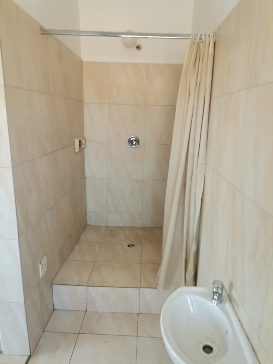 12 Bedroom Property for Sale in Aviary Hill KwaZulu-Natal