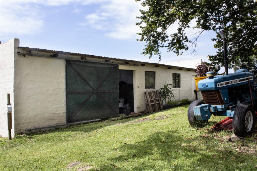 5 Bedroom Property for Sale in Port Edward KwaZulu-Natal