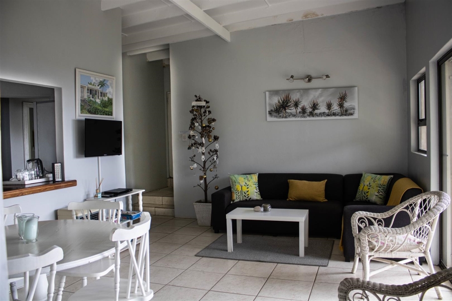 5 Bedroom Property for Sale in Port Edward KwaZulu-Natal