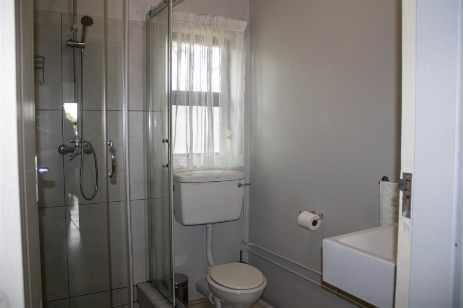 5 Bedroom Property for Sale in Port Edward KwaZulu-Natal