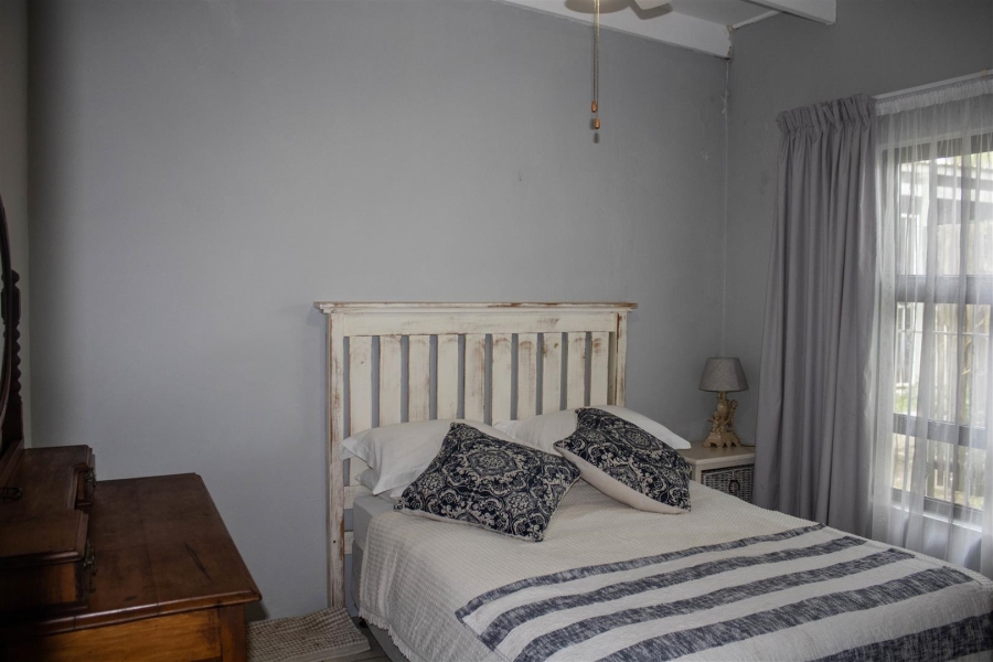 5 Bedroom Property for Sale in Port Edward KwaZulu-Natal
