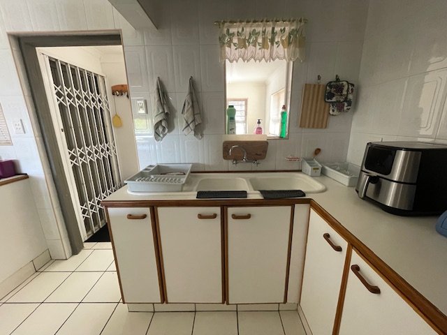 3 Bedroom Property for Sale in Uvongo KwaZulu-Natal