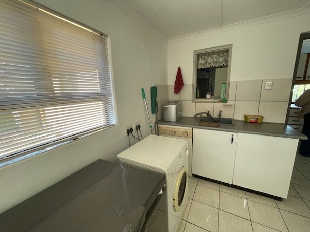 3 Bedroom Property for Sale in Uvongo KwaZulu-Natal