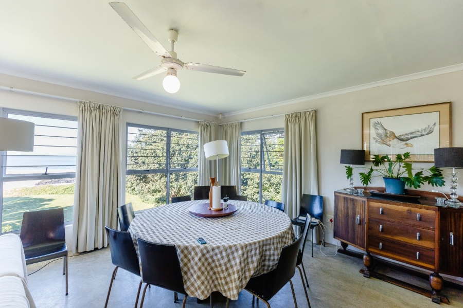 6 Bedroom Property for Sale in Umtentweni KwaZulu-Natal