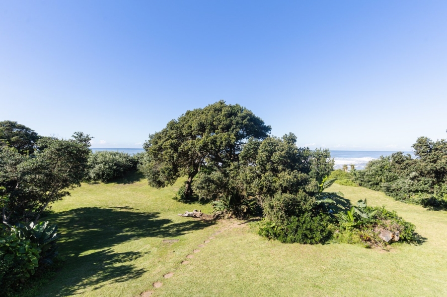 6 Bedroom Property for Sale in Umtentweni KwaZulu-Natal