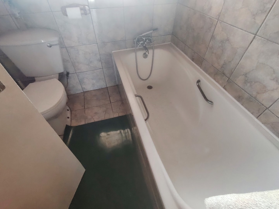 21 Bedroom Property for Sale in Margate Beach KwaZulu-Natal