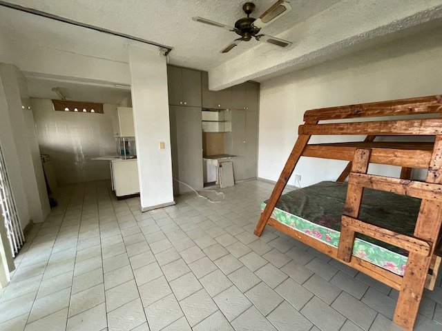 1 Bedroom Property for Sale in Margate Beach KwaZulu-Natal