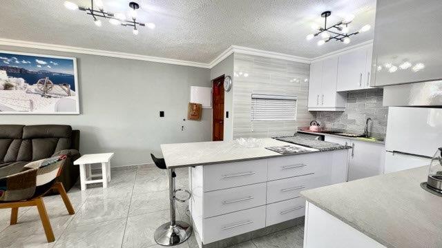 3 Bedroom Property for Sale in Uvongo KwaZulu-Natal