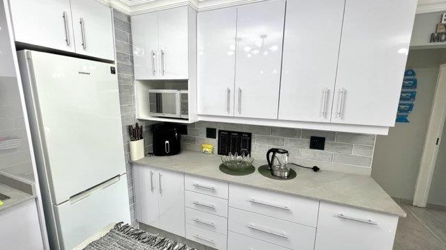 3 Bedroom Property for Sale in Uvongo KwaZulu-Natal