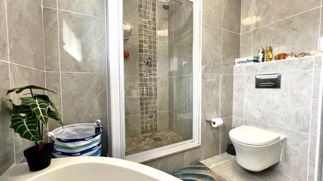 3 Bedroom Property for Sale in Uvongo KwaZulu-Natal