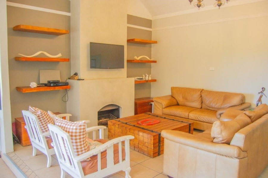 4 Bedroom Property for Sale in Umtentweni KwaZulu-Natal