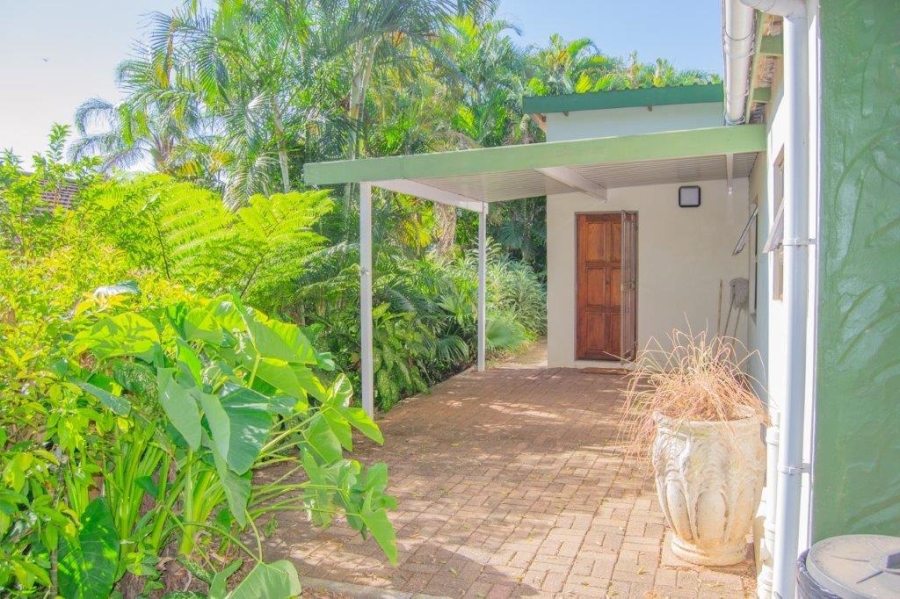 4 Bedroom Property for Sale in Umtentweni KwaZulu-Natal