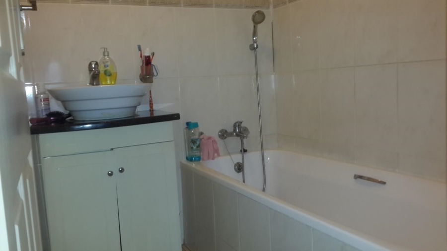 3 Bedroom Property for Sale in Uvongo KwaZulu-Natal