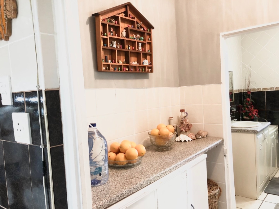 6 Bedroom Property for Sale in Sunwich Port KwaZulu-Natal