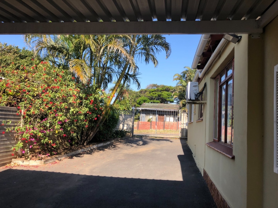 6 Bedroom Property for Sale in Sunwich Port KwaZulu-Natal