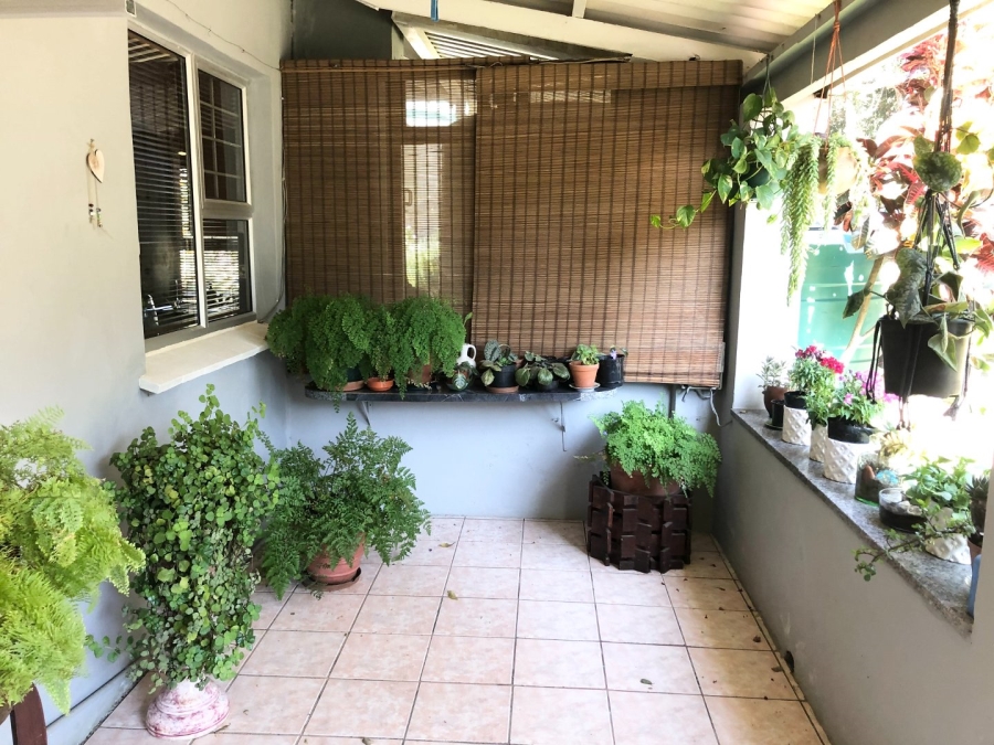 6 Bedroom Property for Sale in Sunwich Port KwaZulu-Natal
