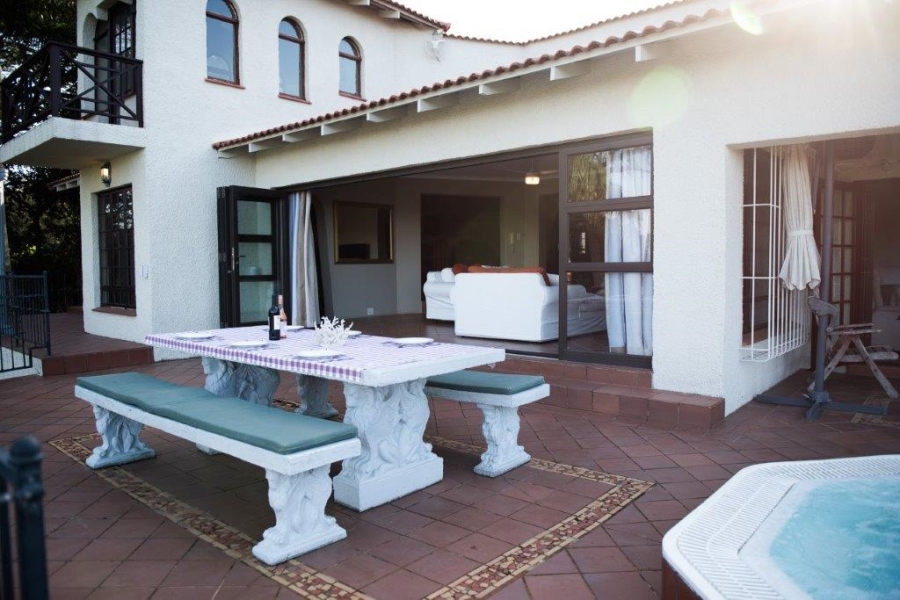 4 Bedroom Property for Sale in Umtentweni KwaZulu-Natal