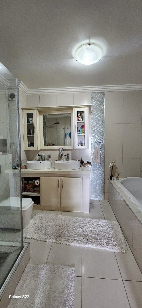 To Let 3 Bedroom Property for Rent in Umhlanga Ridge KwaZulu-Natal