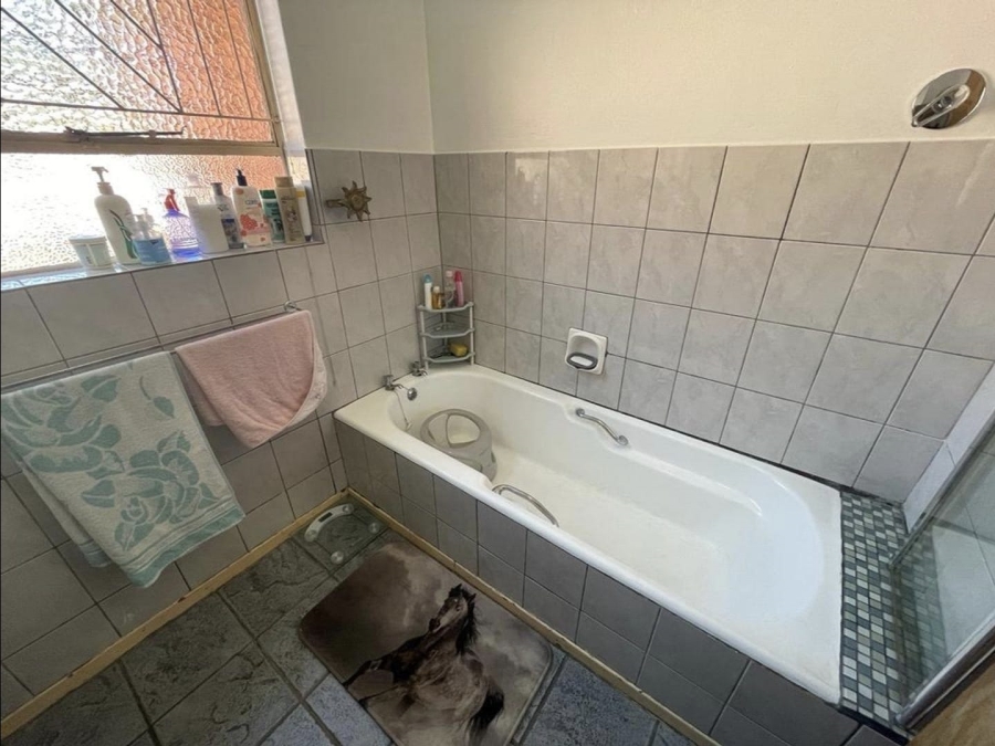 3 Bedroom Property for Sale in Pioneer Park KwaZulu-Natal