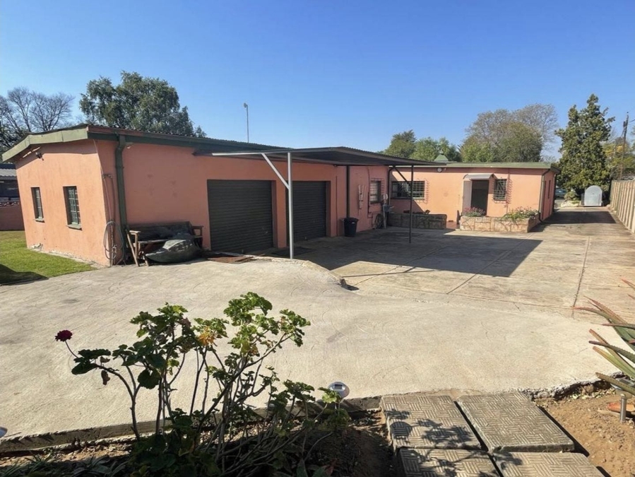 3 Bedroom Property for Sale in Pioneer Park KwaZulu-Natal