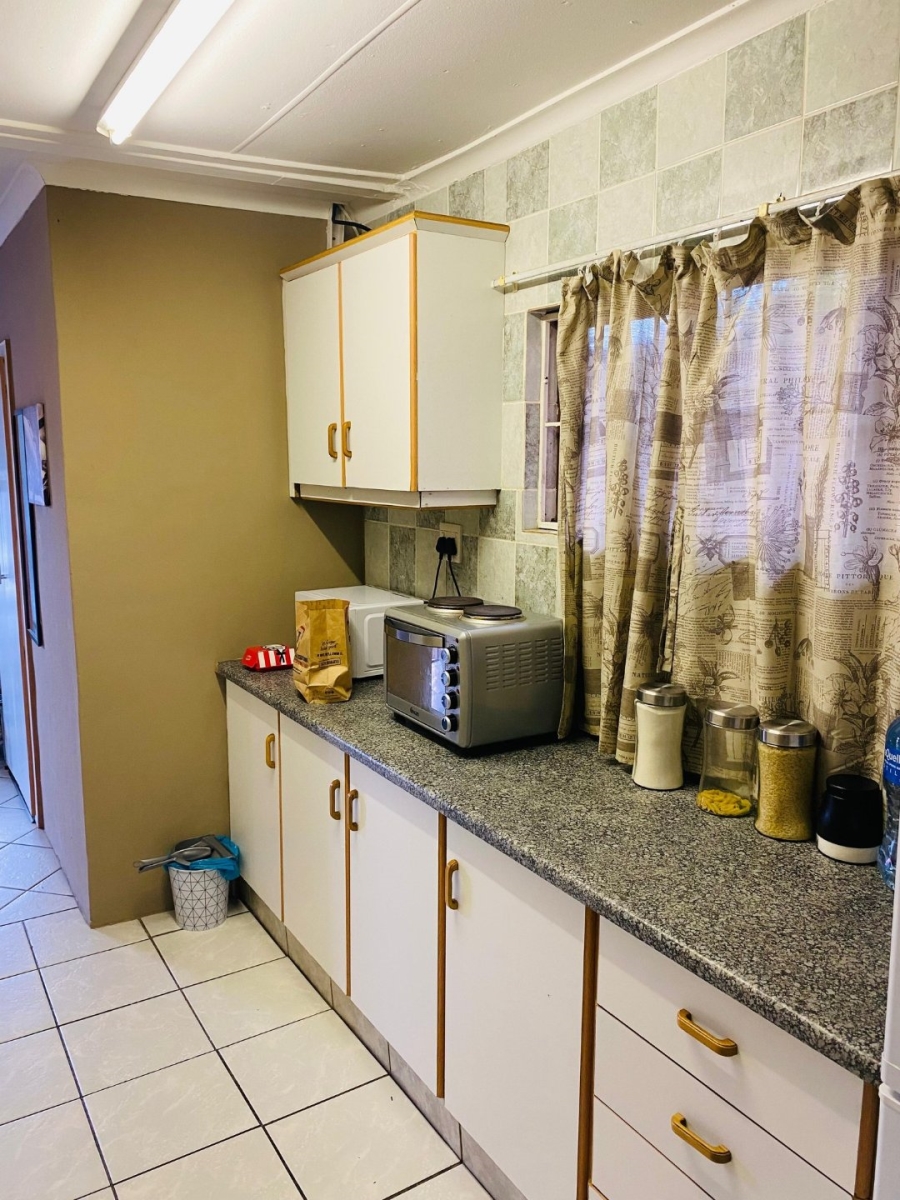 To Let  Bedroom Property for Rent in Hayfields KwaZulu-Natal