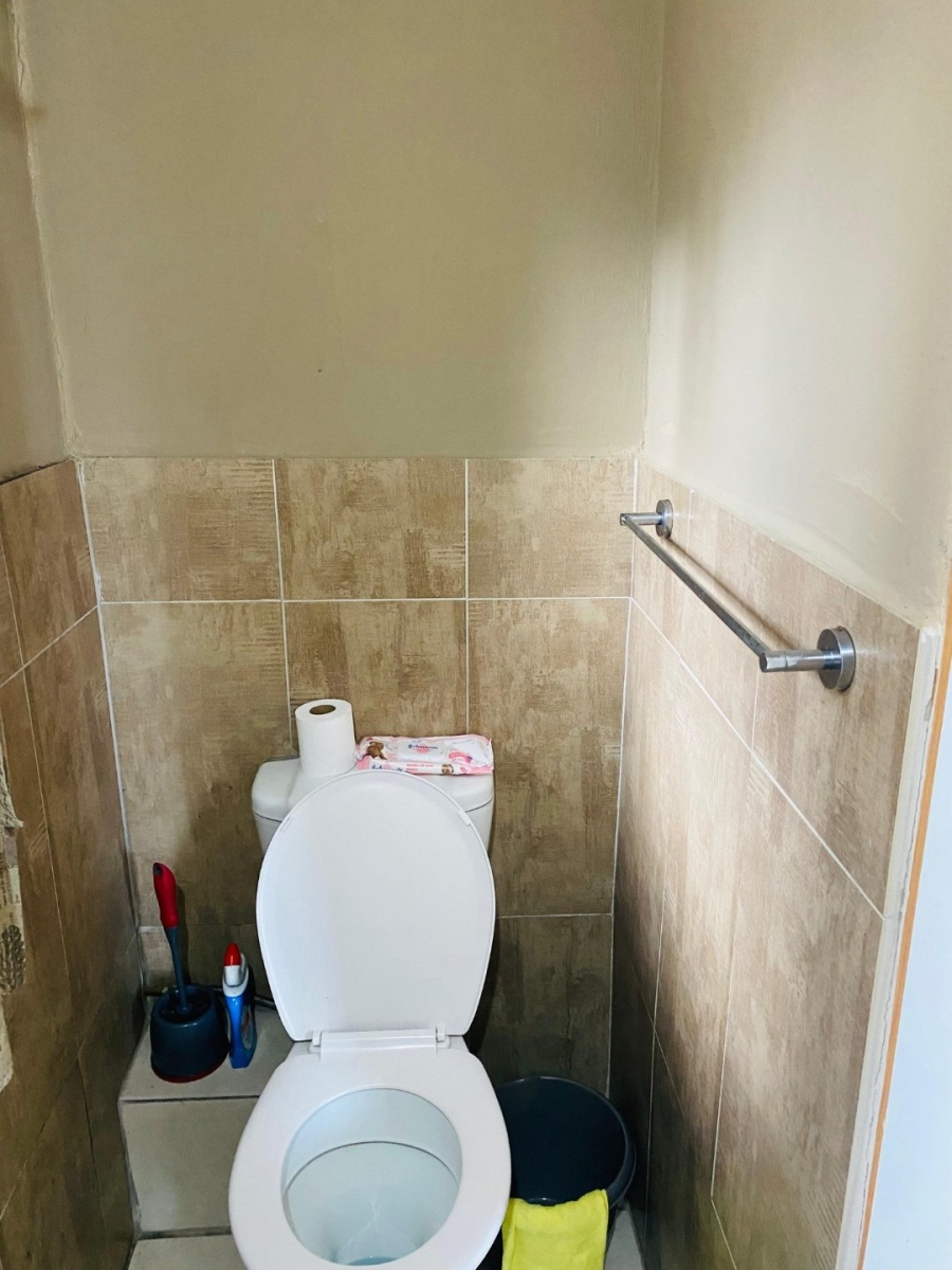 To Let  Bedroom Property for Rent in Hayfields KwaZulu-Natal