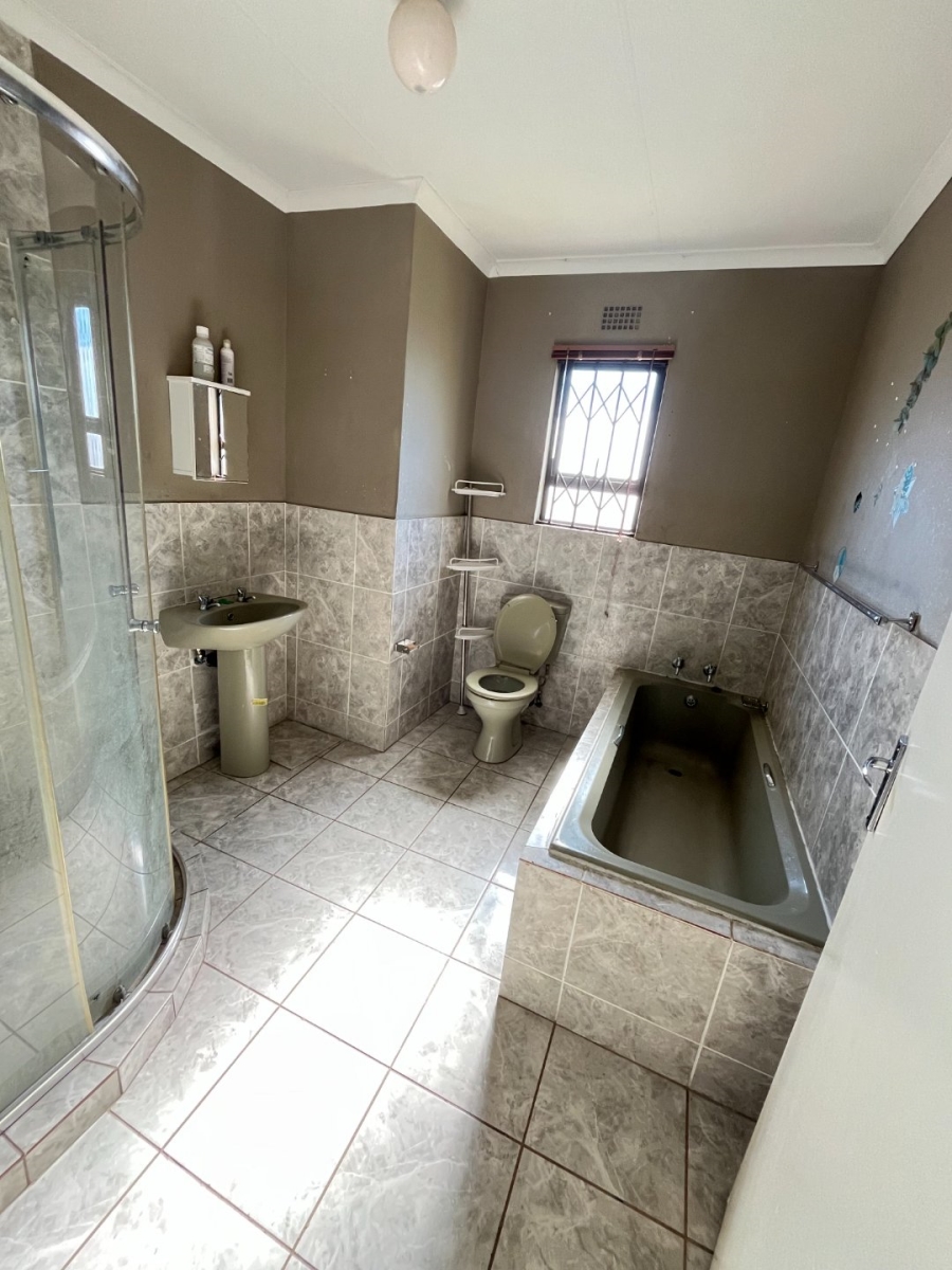 3 Bedroom Property for Sale in Ngwelezana KwaZulu-Natal