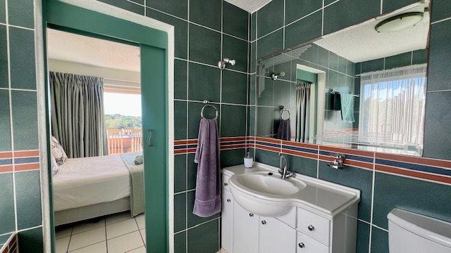 3 Bedroom Property for Sale in Uvongo KwaZulu-Natal