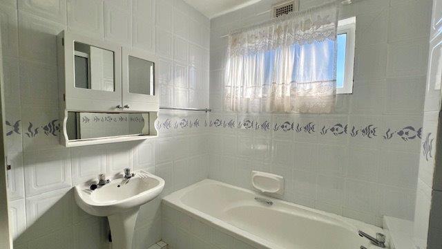 3 Bedroom Property for Sale in Uvongo KwaZulu-Natal