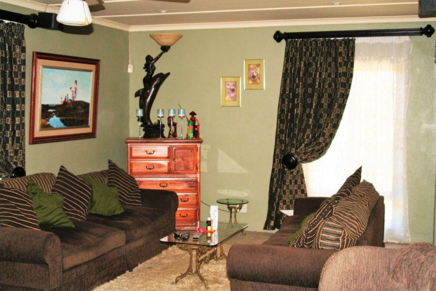 1 Bedroom Property for Sale in Uvongo KwaZulu-Natal